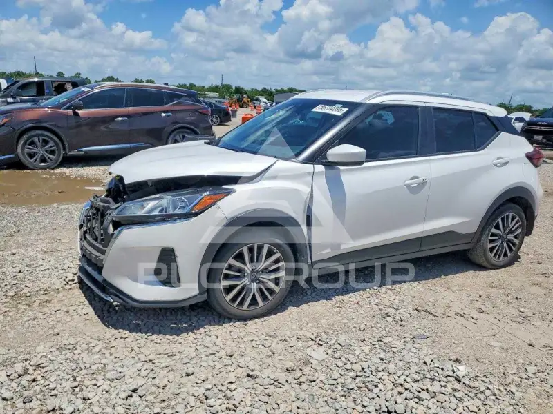 2023 Nissan KICKS photo
