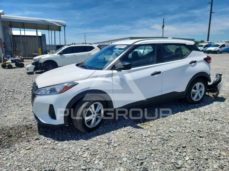 2023 Nissan KICKS фото