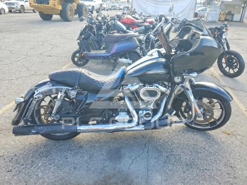 2023 Harley-Davidson FL photo