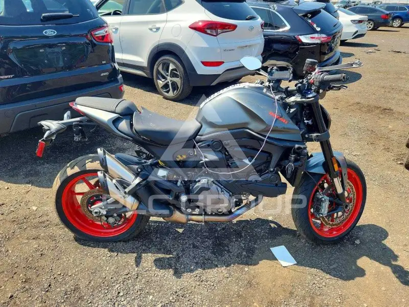 2023 Ducati Monster фото