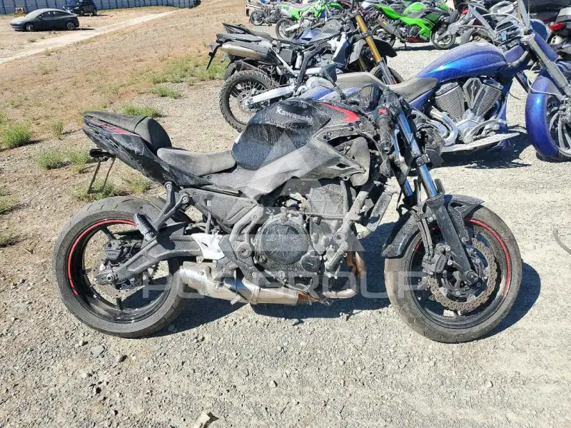2023 Kawasaki Ninja650 фото