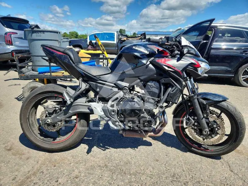 2023 Kawasaki Ninja650 photo