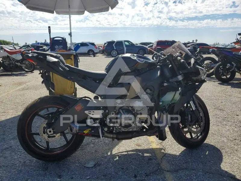 2023 Kawasaki Ninja600 фото