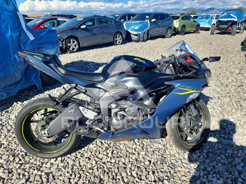 2023 Kawasaki Ninja600 фото