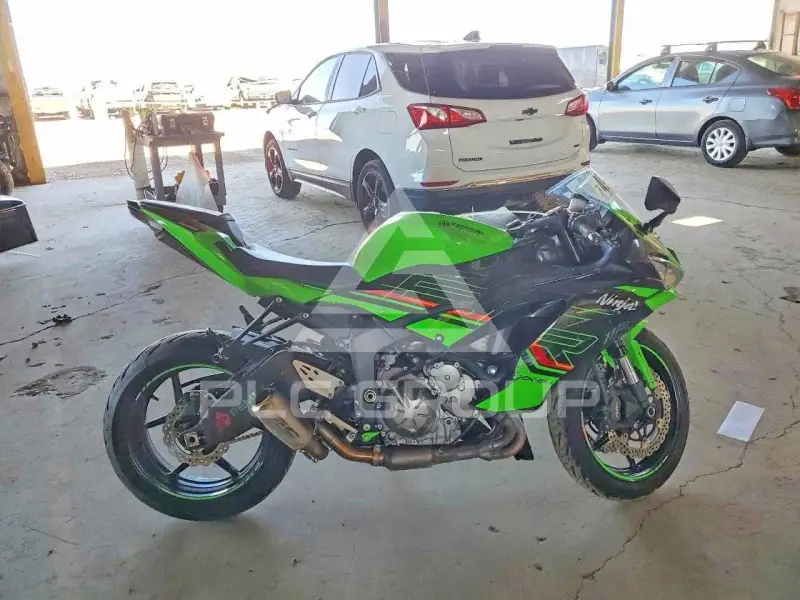 2023 Kawasaki Ninja600 фото