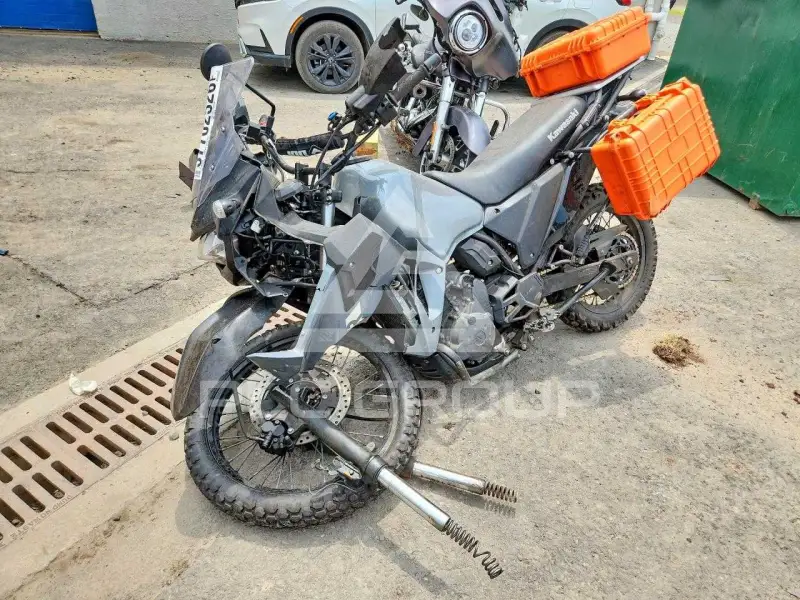 2023 Kawasaki KL650 photo