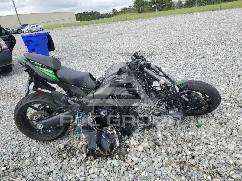 2023 Kawasaki ZX1002 фото