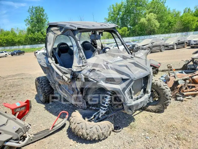 2023 Polaris Sidebyside фото