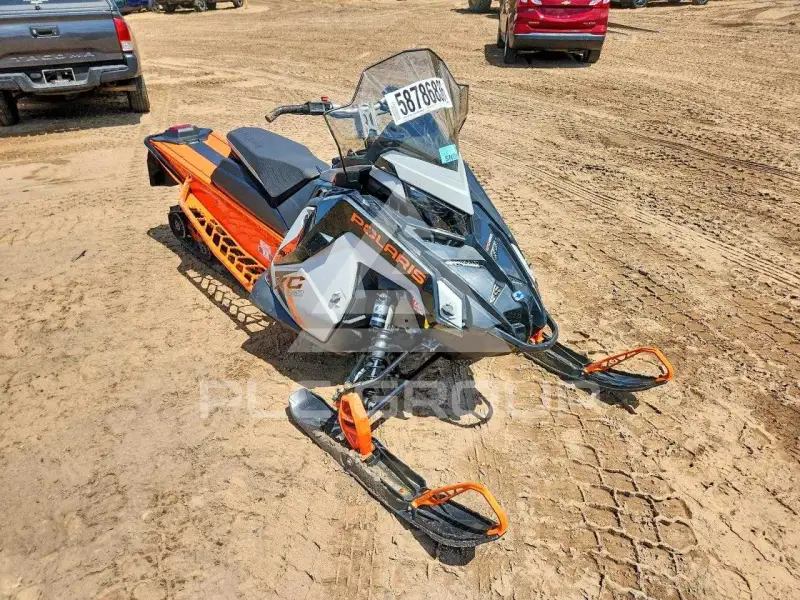 2023 Polaris  фото