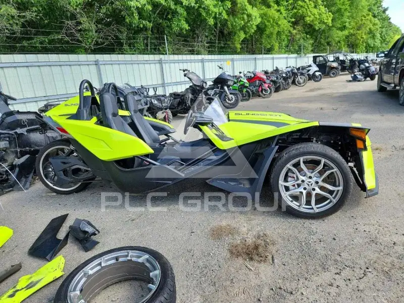 2023 Polaris Slingshot photo