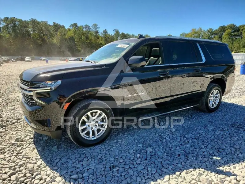 2023 Chevrolet Suburan photo