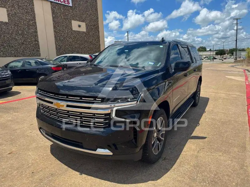 2023 Chevrolet Suburan photo