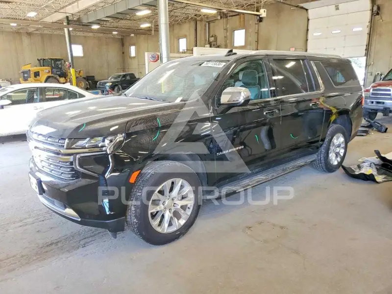 2023 Chevrolet Suburan photo