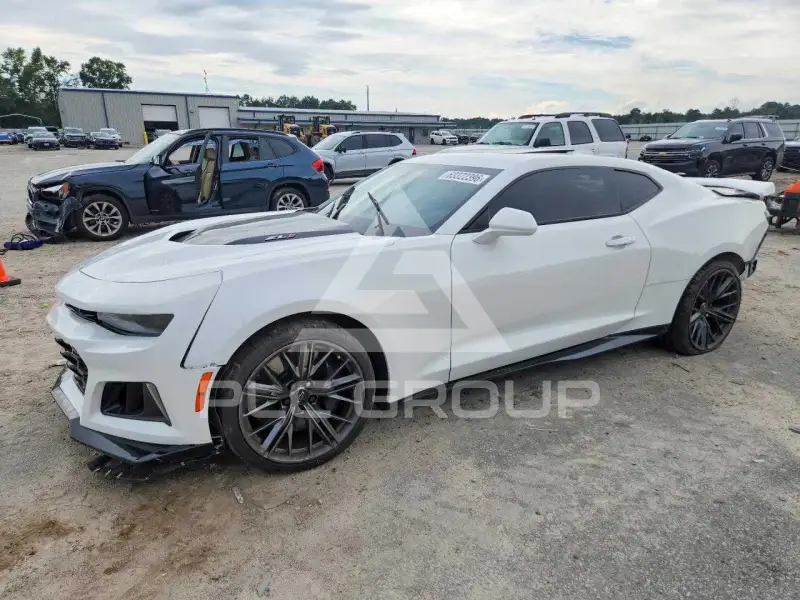 2023 Chevrolet Camaro photo