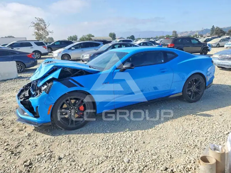 2023 Chevrolet Camaro photo