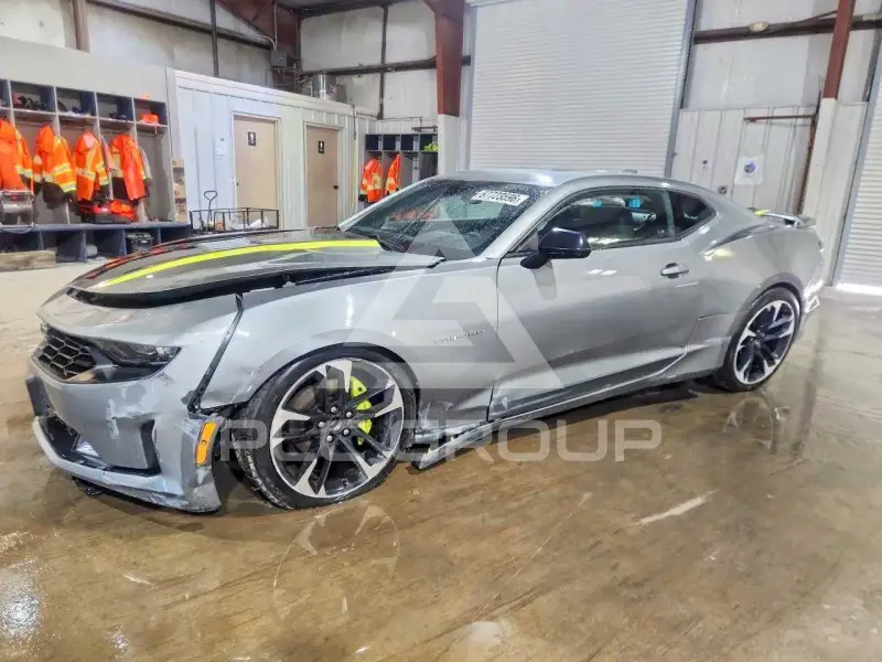 2023 Chevrolet Camaro photo