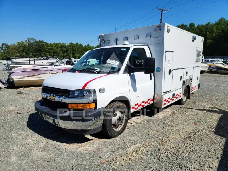 2023 Chevrolet Express photo