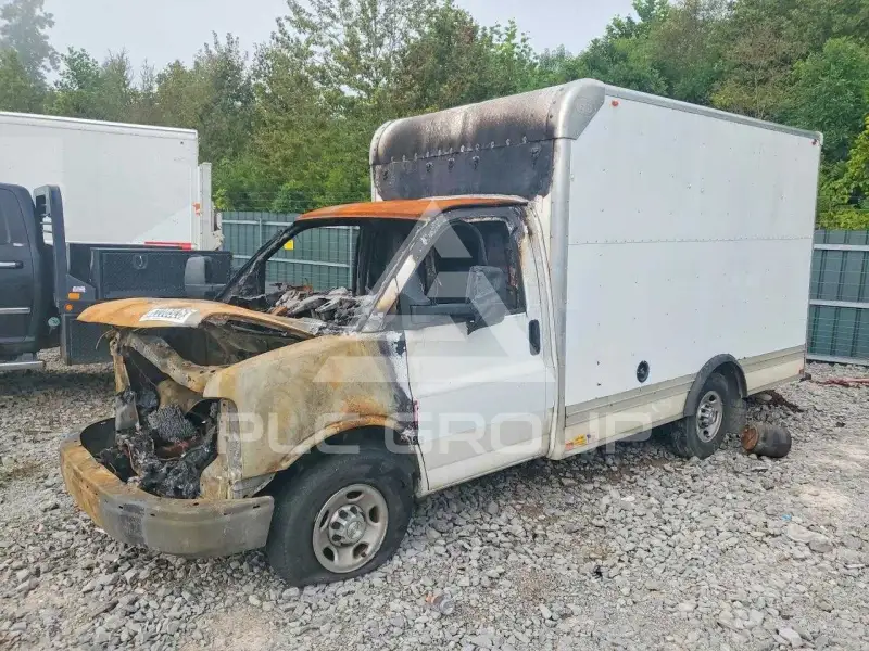 2023 Chevrolet Express photo