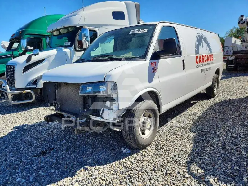 2023 Chevrolet Express photo