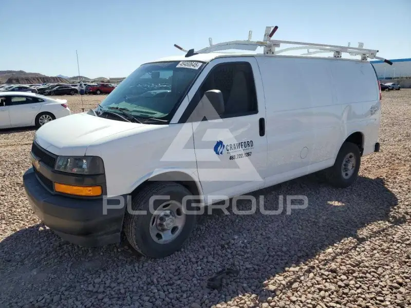 2023 Chevrolet Express photo