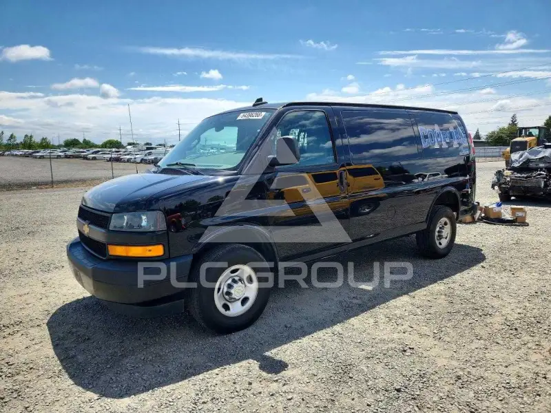 2023 Chevrolet Express фото