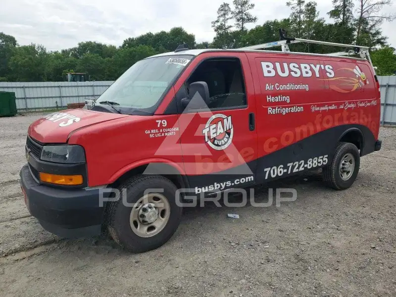 2023 Chevrolet Express фото