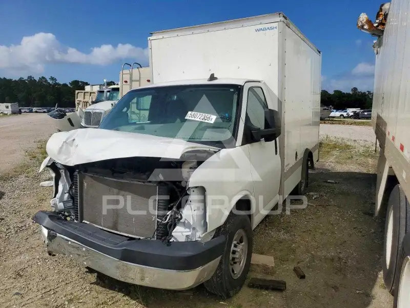 2023 Chevrolet Express photo