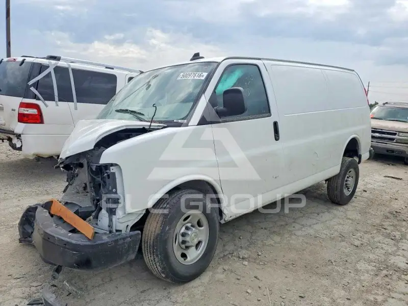 2023 Chevrolet EXPRESS photo