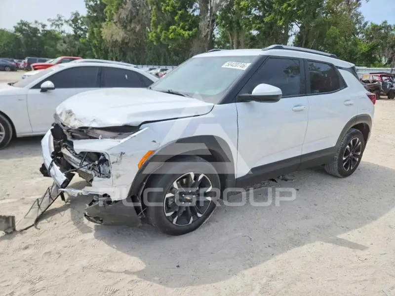 2023 Chevrolet TRAILBLAZE photo