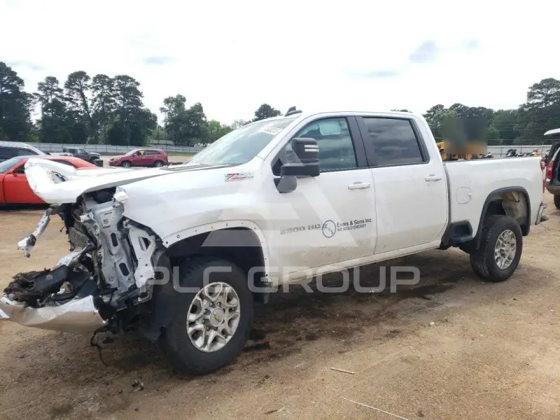 2023 Chevrolet Silverado фото