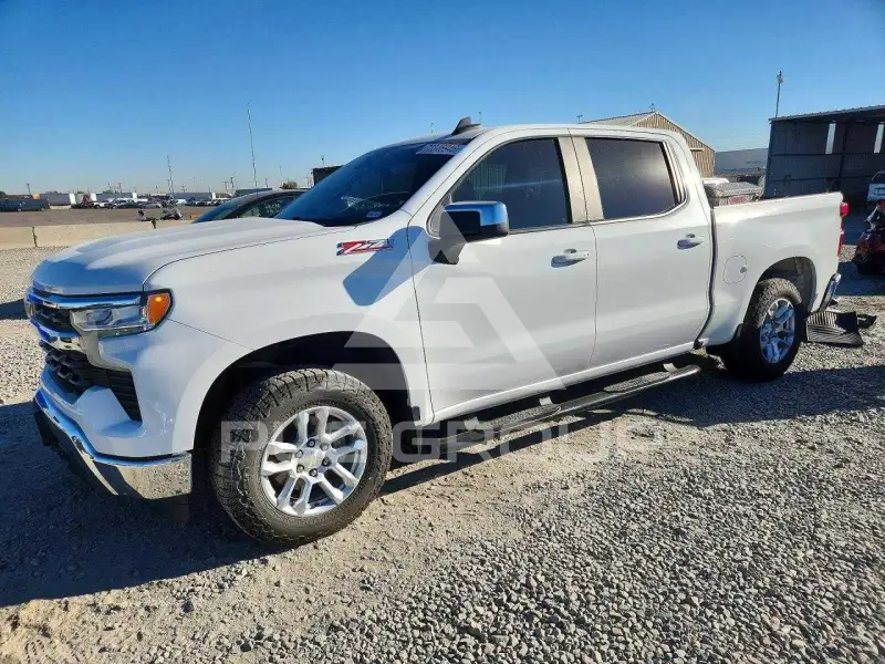2023 Chevrolet Silverado фото