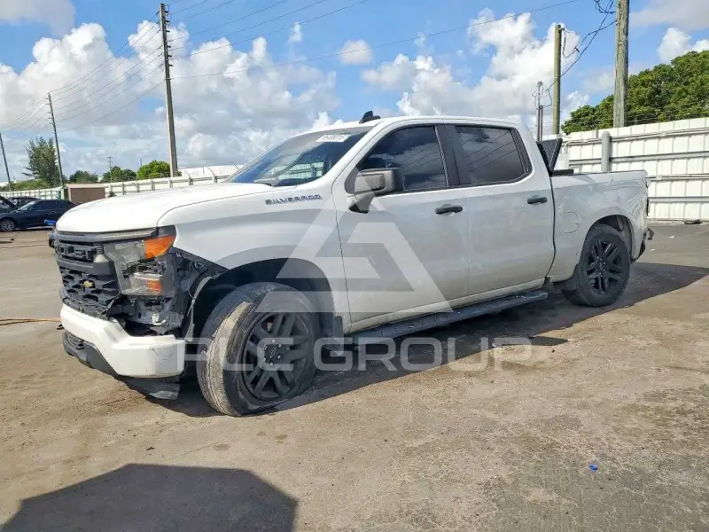2023 Chevrolet Silverado photo