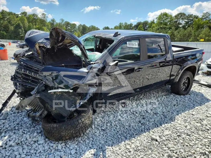 2023 Chevrolet Silverado photo