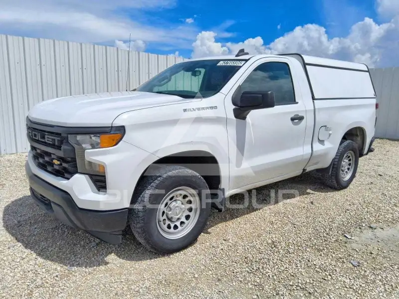 2023 Chevrolet Silverado фото