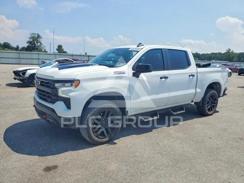 2023 Chevrolet Silverado фото