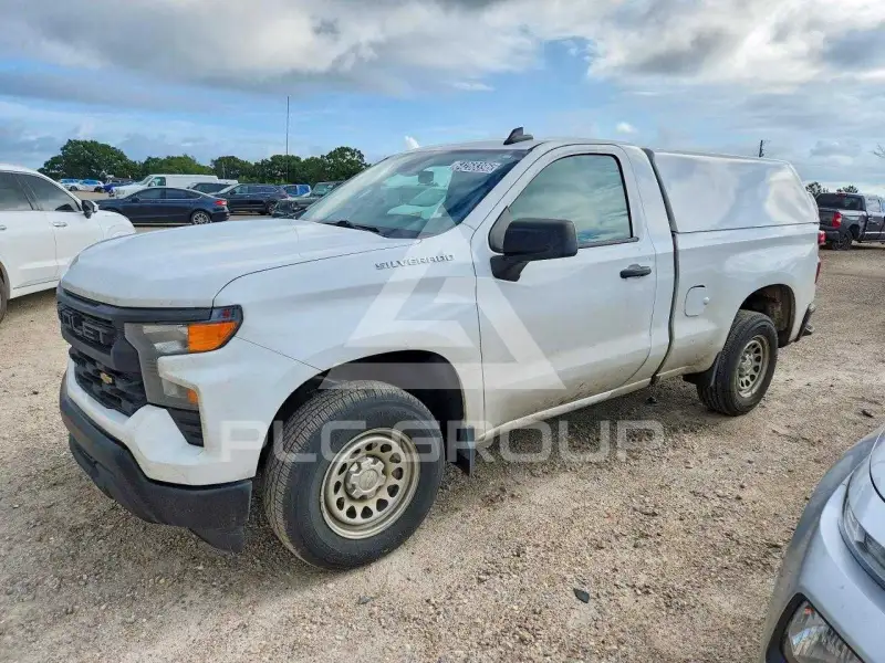 2023 Chevrolet Silverado фото