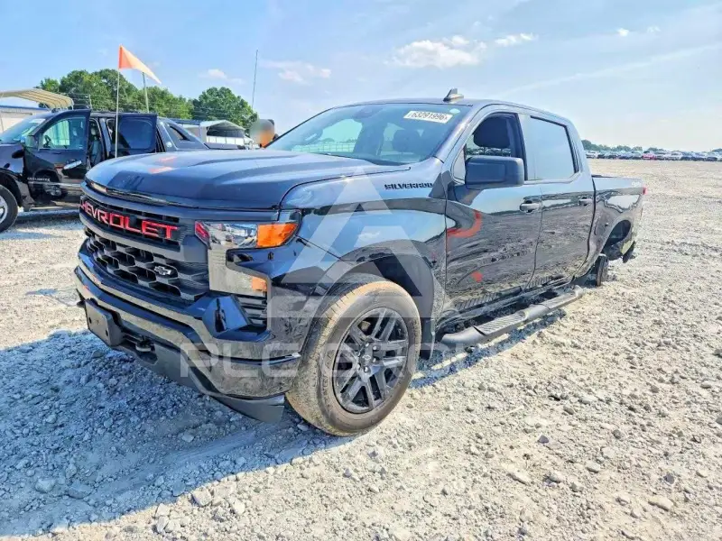2023 Chevrolet Silverado фото