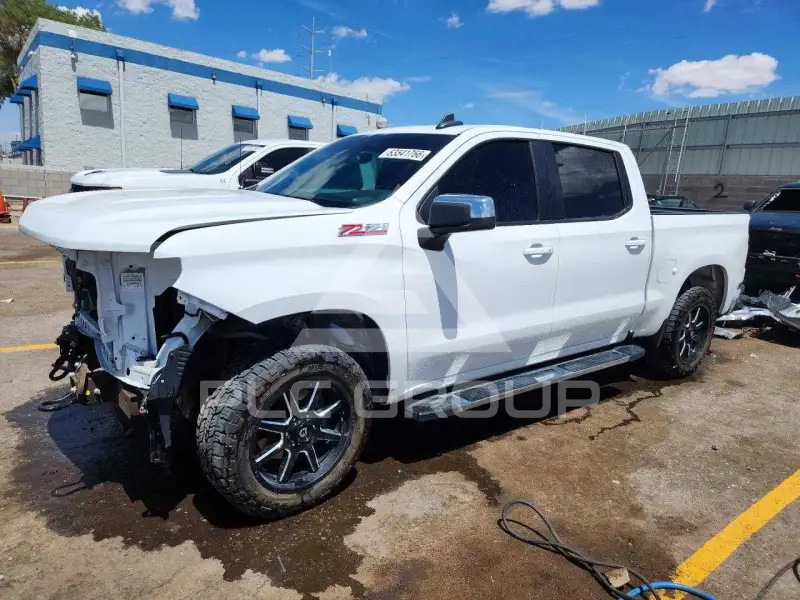 2023 Chevrolet Silverado photo