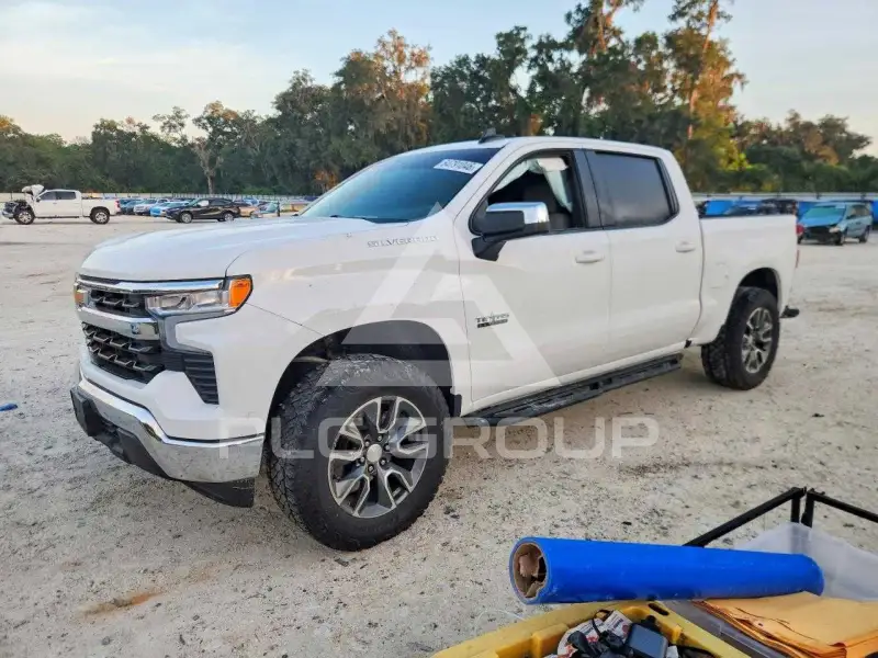 2023 Chevrolet Silverado фото