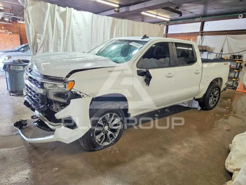 2023 Chevrolet Silverado photo