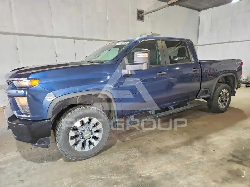 2023 Chevrolet Silverado фото