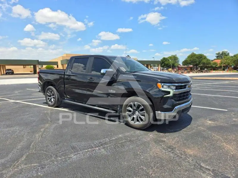 2023 Chevrolet Silverado photo