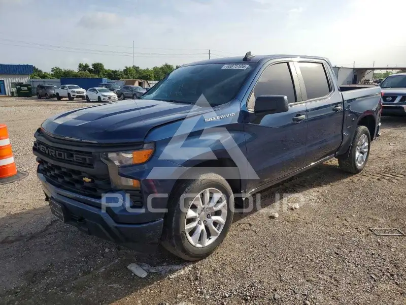 2023 Chevrolet Silverado photo