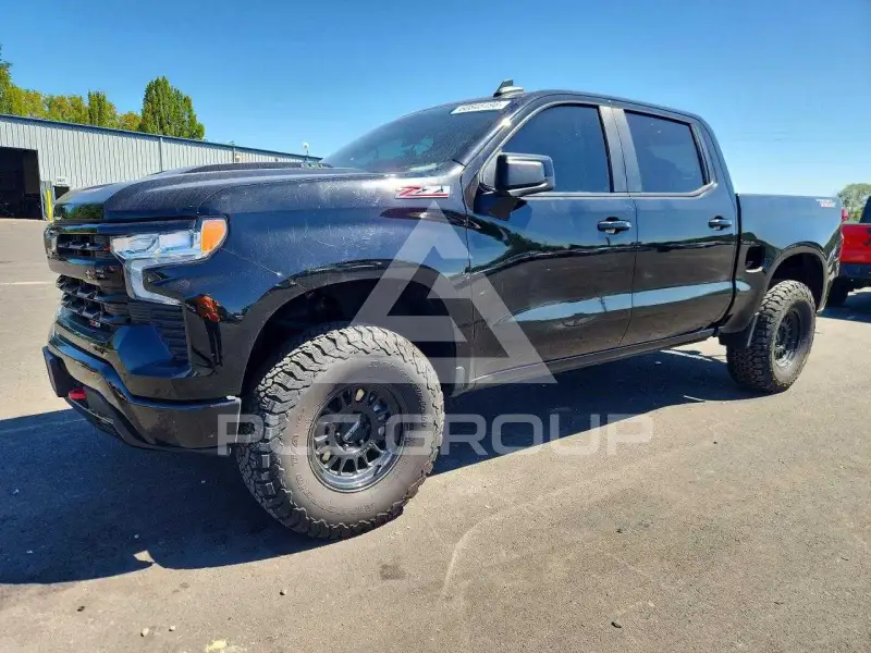 2023 Chevrolet Silverado photo