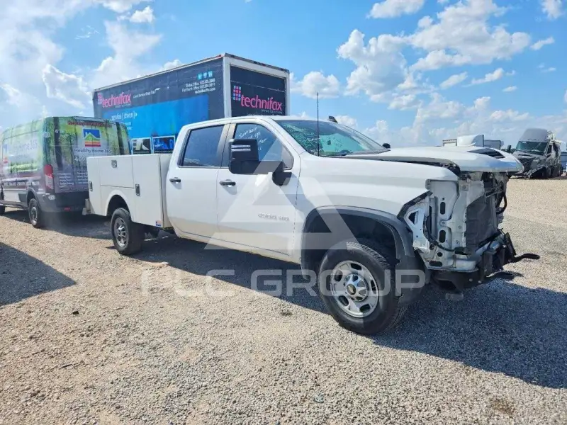 2023 Chevrolet Silverado фото