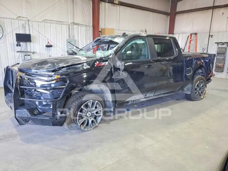 2023 Chevrolet Silverado фото