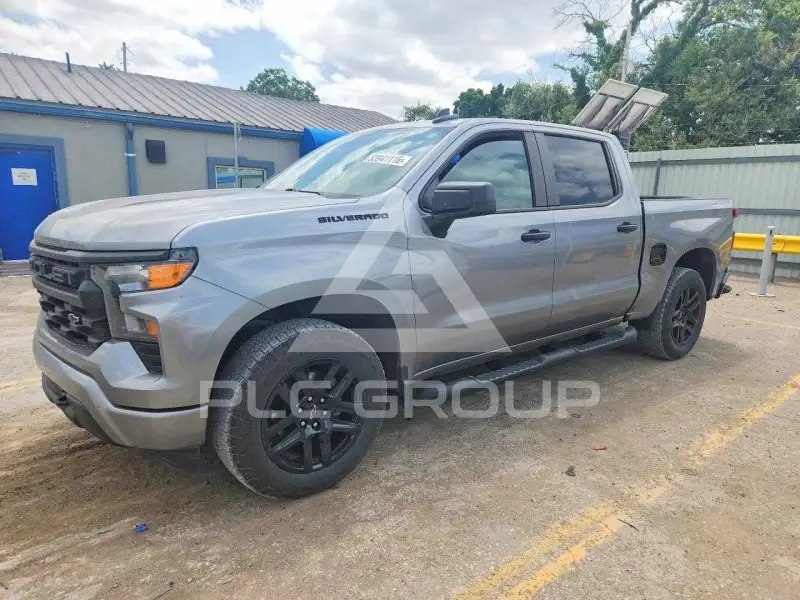 2023 Chevrolet Silverado photo