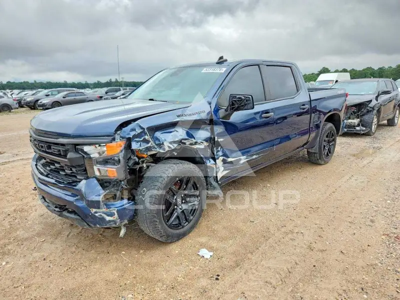 2023 Chevrolet Silverado photo