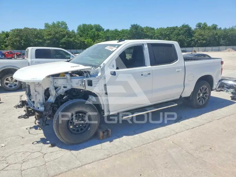 2023 Chevrolet Silverado фото