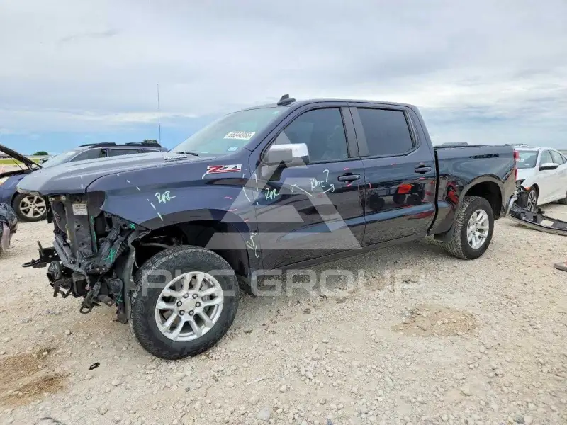 2023 Chevrolet Silverado photo
